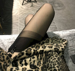 欧美凉鞋女高跟_DVD高清迅雷在线观看
