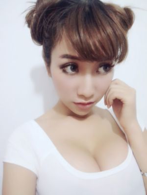 青青青爽精品视频_BD韩语完整在线观看