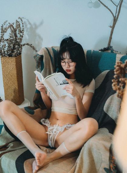欧美丝袜制服在线_剧情片全集在线观看