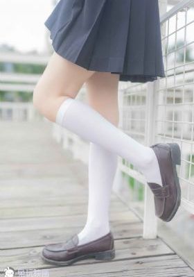 超碰人妻中字幕_超清免费电视剧