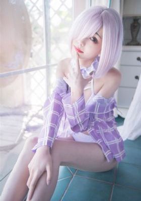 欧美大牌连体泳衣_DVD神马在线观看